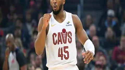 弗拉格數據狂潮，獲20分12籃板雙料驚艷，並助攻斬截及阻攔獲佳績